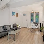Kozyguru Surry Hills Classic Terraced House